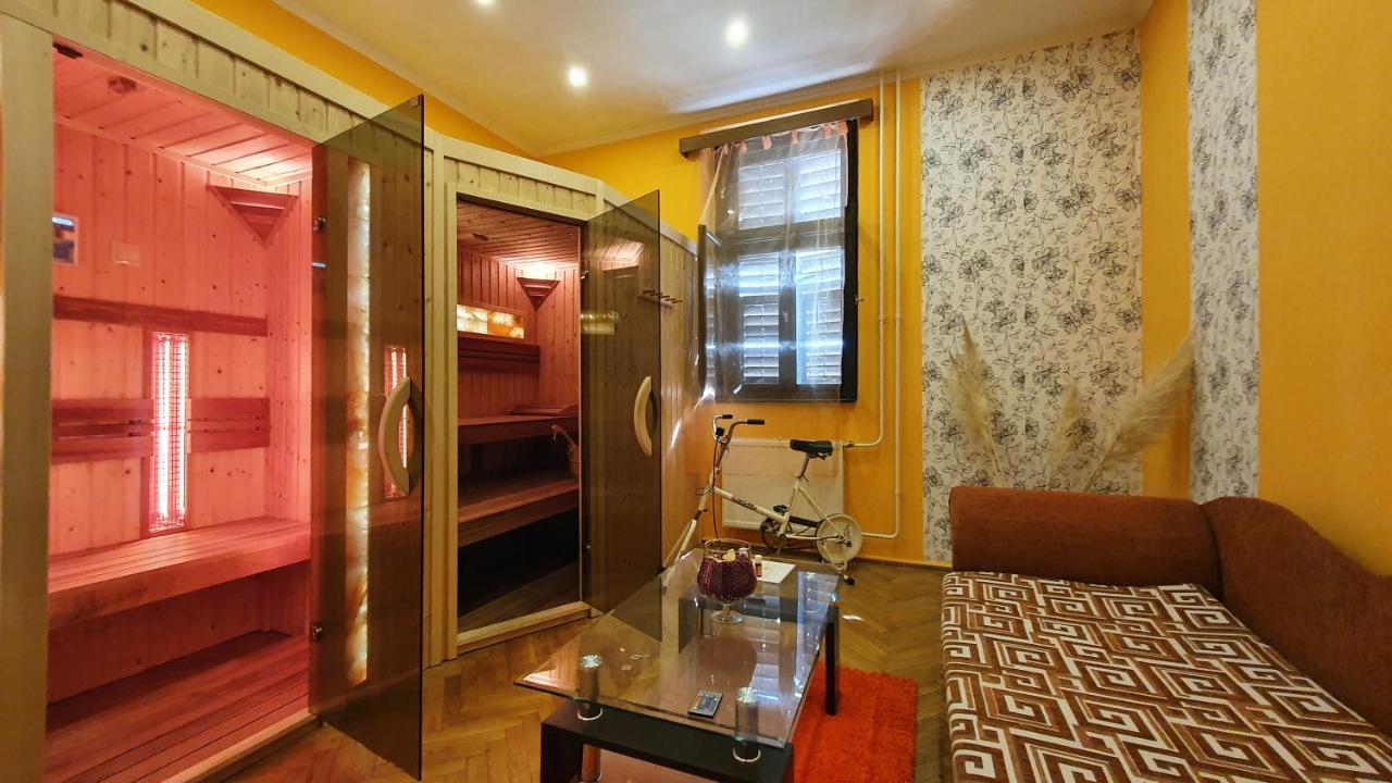 Harmónia Apartmanház Balatonlelle Exterior foto